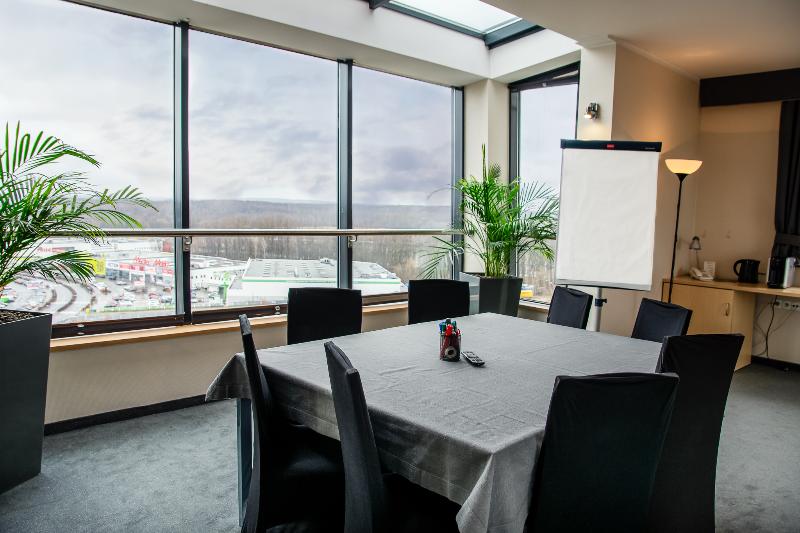 Отель Quality Silesian