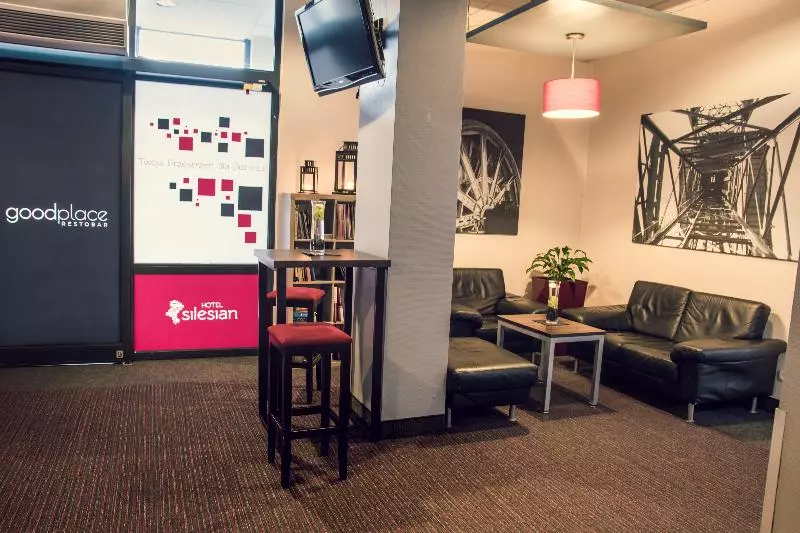 Отель Quality Silesian