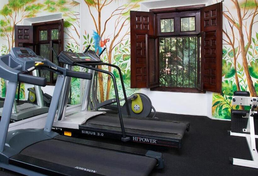 فندق Racquet Cuernavaca