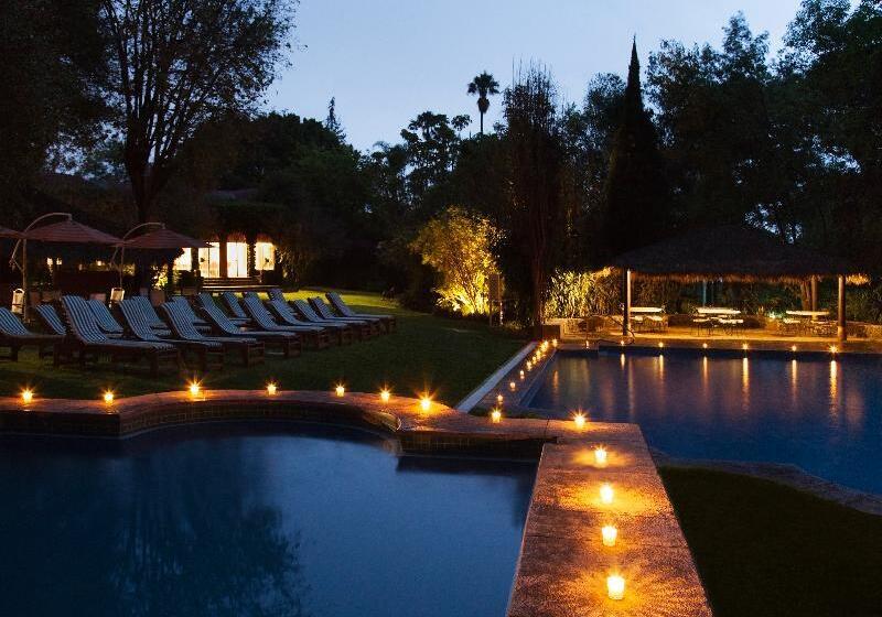 فندق Racquet Cuernavaca