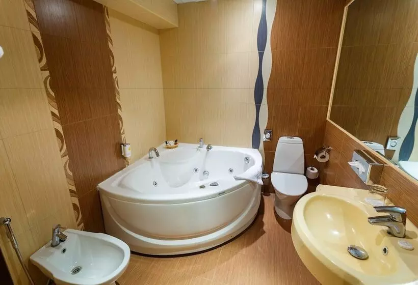 هتل Rocca Al Mare