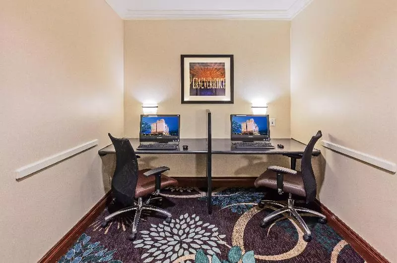 בית מלון כפרי Staybridge Suites San Antonio Downtown Convention Center, An Ihg