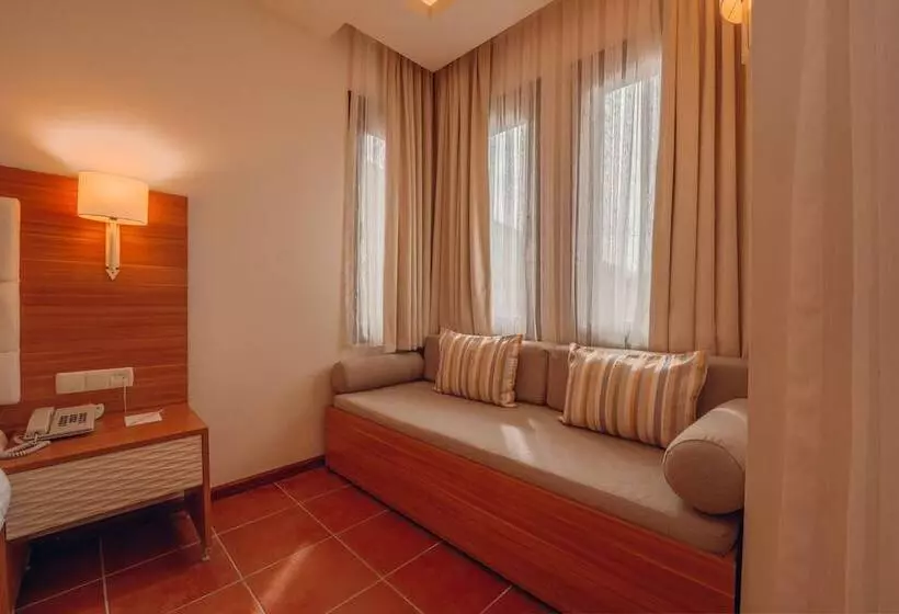 Hotel Sundia by Liberty Suncity