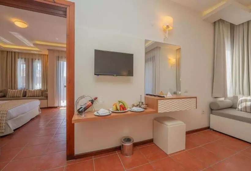 Hotel Sundia by Liberty Suncity