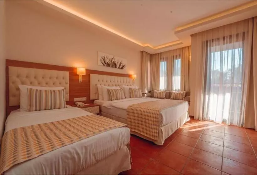 Hotel Sundia by Liberty Suncity