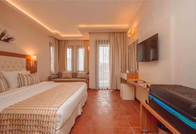 Hotel Sundia by Liberty Suncity