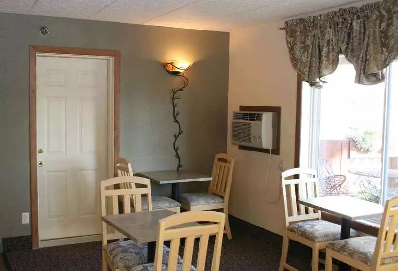 هتل Super 8 By Wyndham Rapid City