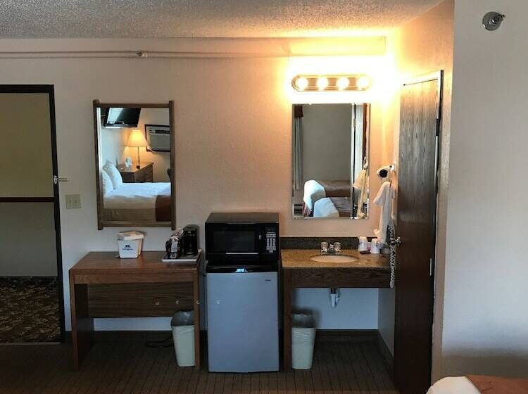 호텔 Super 8 By Wyndham Rapid City