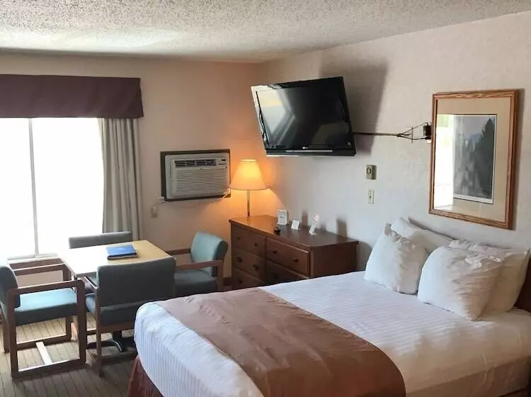 هتل Super 8 By Wyndham Rapid City