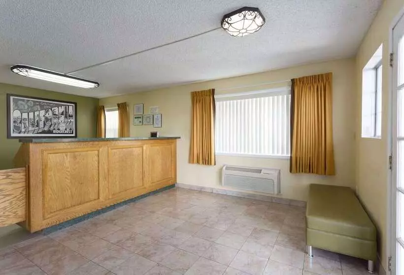 ホテル Super 8 By Wyndham Ridgecrest