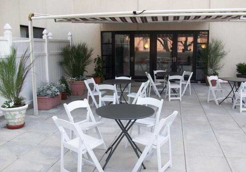 Marco Laguardia Hotel & Suites