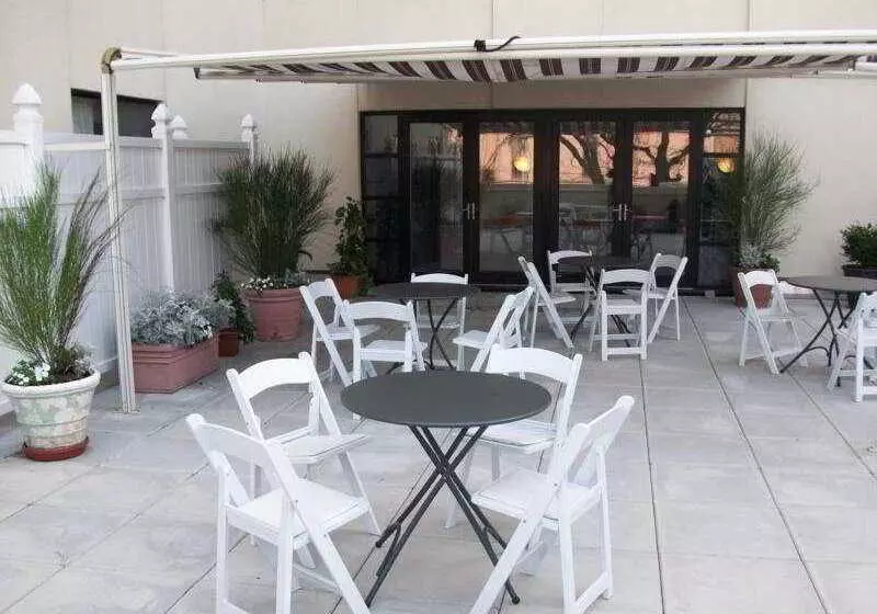 Marco Laguardia Hotel & Suites