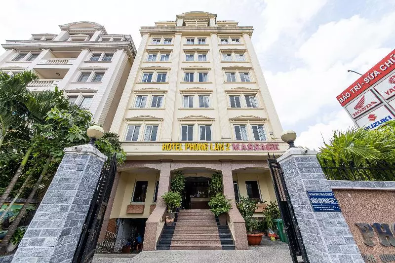 هتل Phong Lan 2
