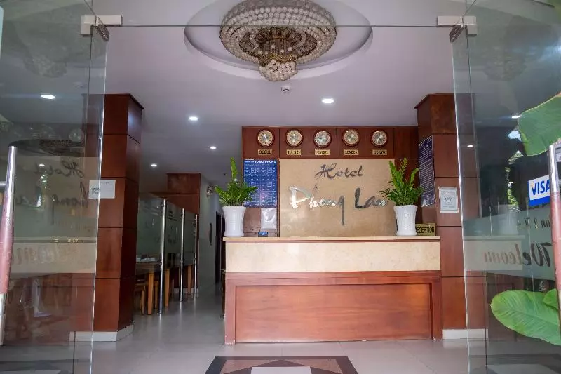 هتل Phong Lan 2