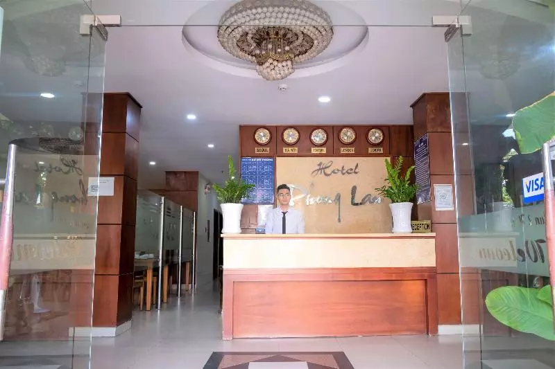 هتل Phong Lan 2