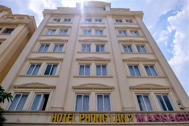 هتل Phong Lan 2