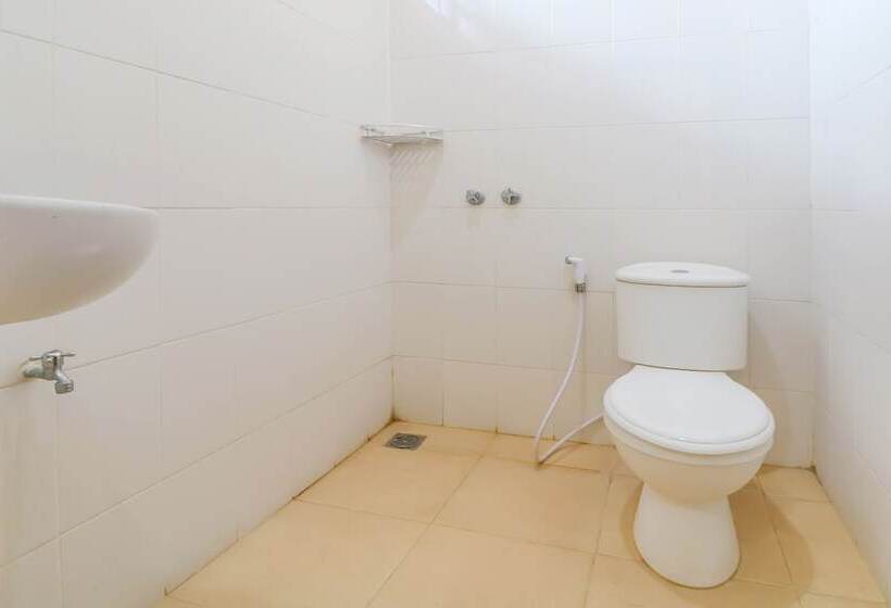 Otel Wisma Guntur Ii By Oyo Rooms