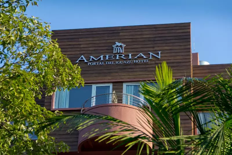Отель Amerian Portal Del Iguazu