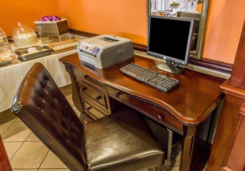 فندق Americas Best Value Inn Torrington Ct