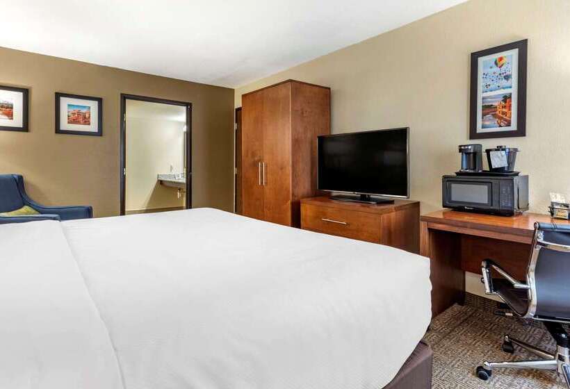 هتل Comfort Inn & Suites Albuquerque Downtown
