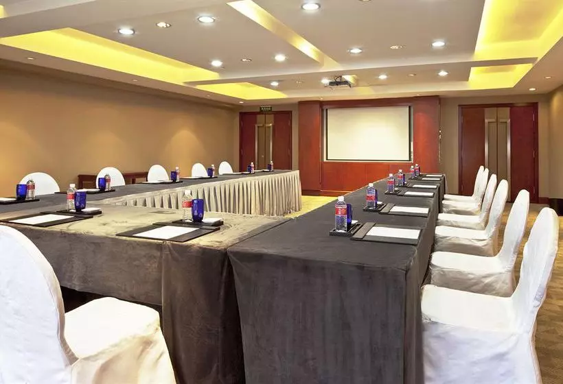 هتل Parkline Century Park Shanghai