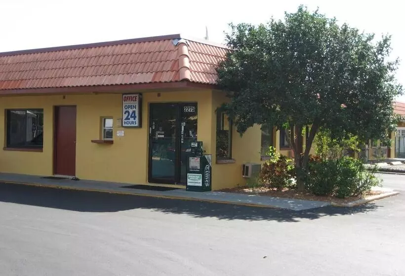 Отель Gulf Way Inn