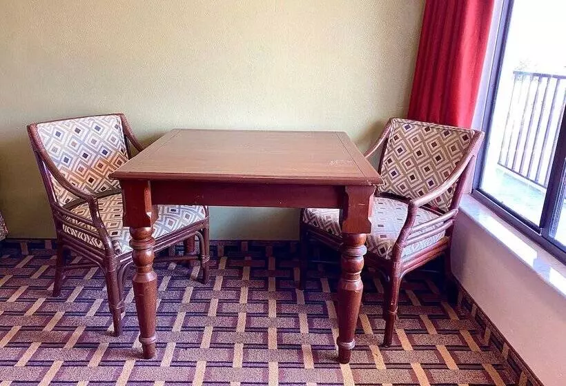 Отель Gulf Way Inn