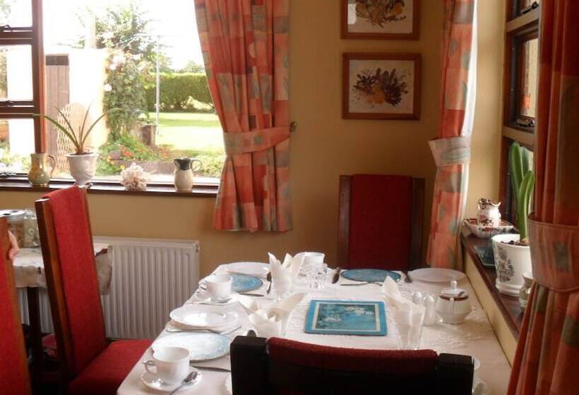 בית מלון כפרי Hillcrest Country Home