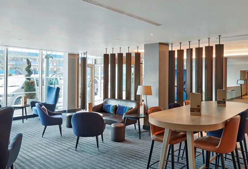 فندق Hyatt Place London Heathrow Airport
