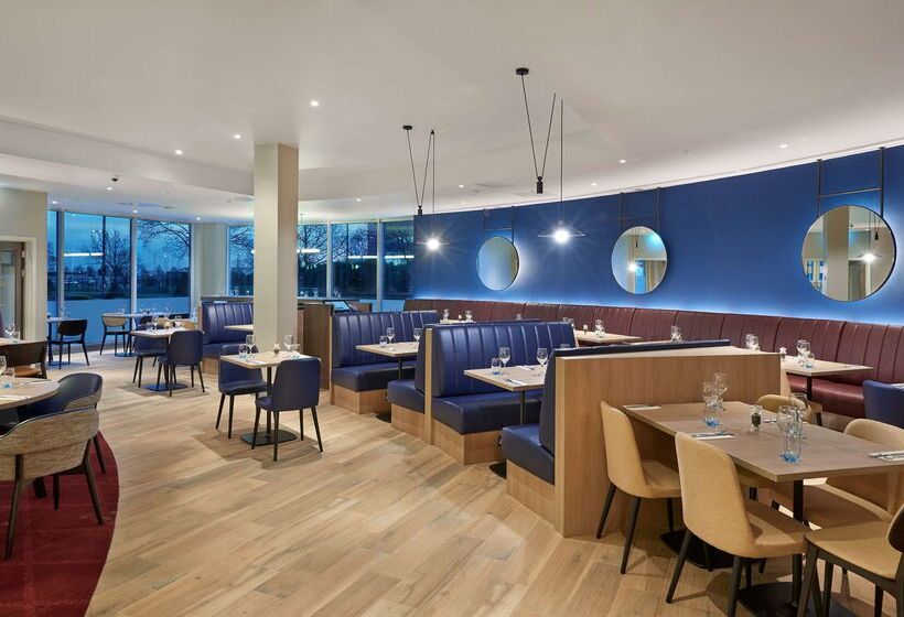 فندق Hyatt Place London Heathrow Airport