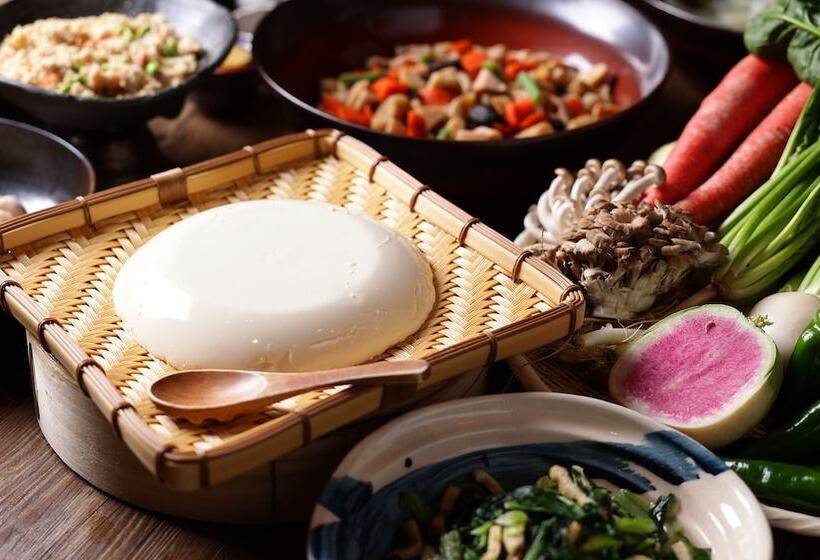 Hotel Mystays Kyotoshijo