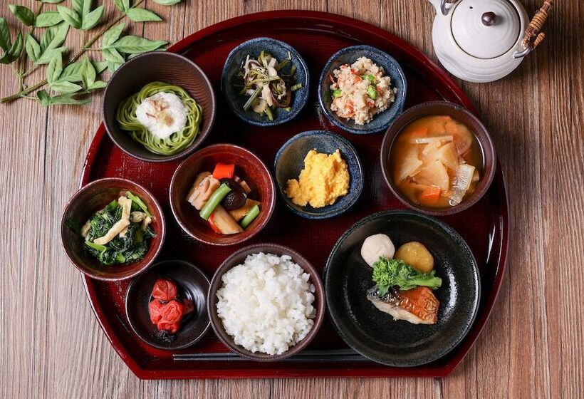 Hotel Mystays Kyotoshijo