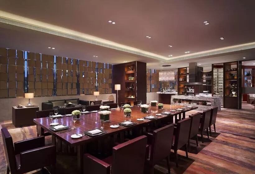 ホテル New World Wuhan