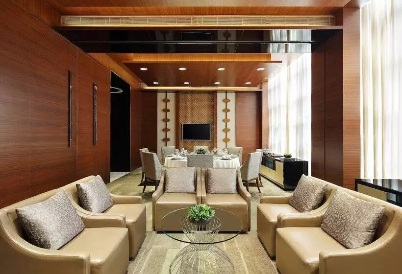 ホテル New World Wuhan