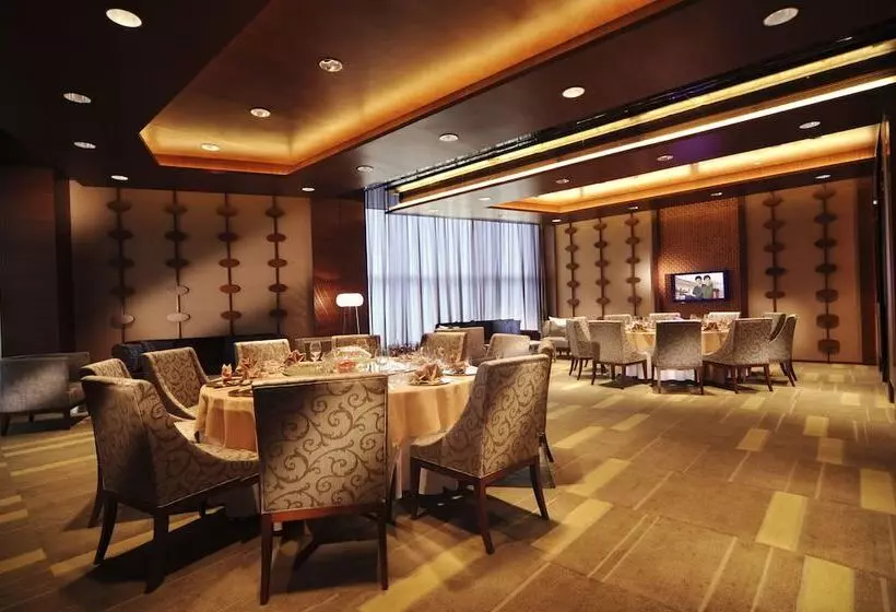 ホテル New World Wuhan