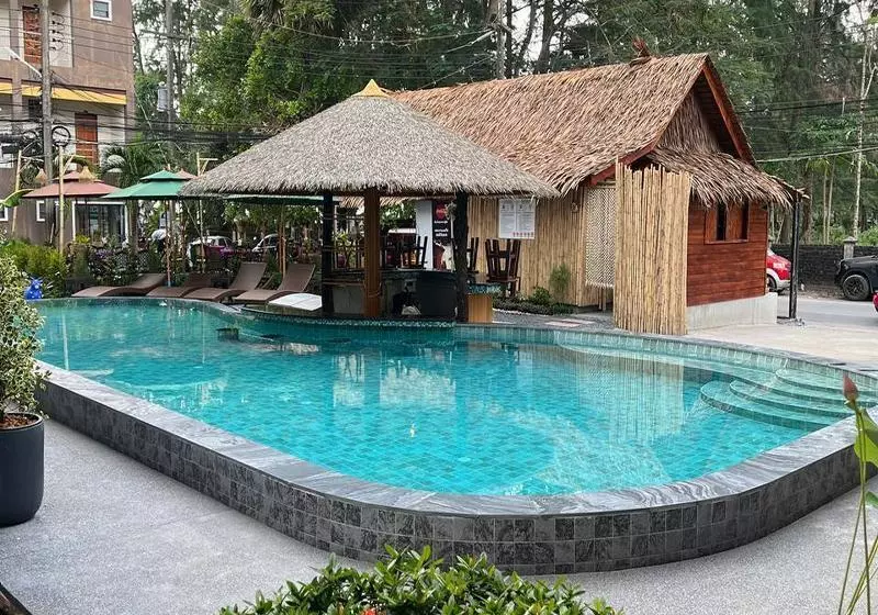 Hotelli Ginis Beach Resort