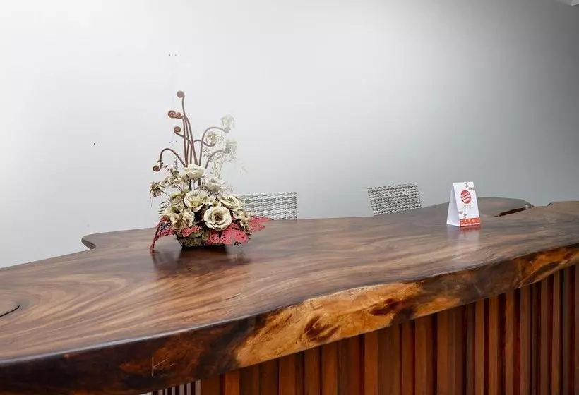 ホテル Jebres House Syariah By Oyo Rooms