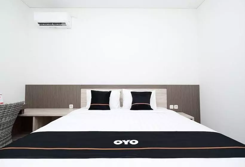 ホテル Jebres House Syariah By Oyo Rooms