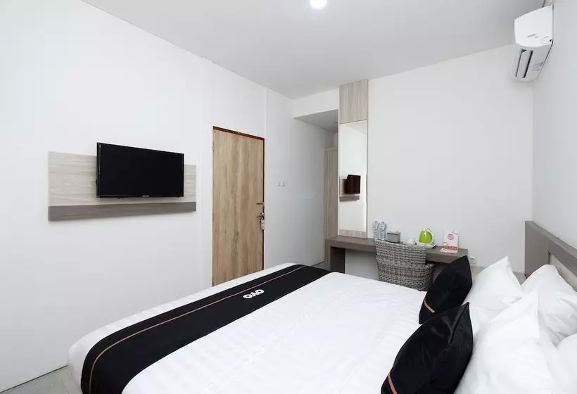 ホテル Jebres House Syariah By Oyo Rooms