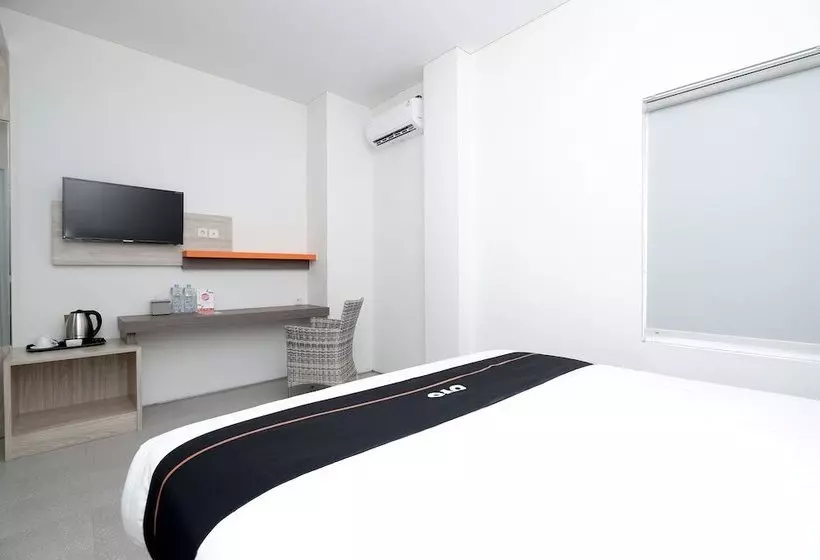 ホテル Jebres House Syariah By Oyo Rooms