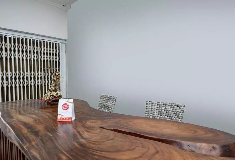 ホテル Jebres House Syariah By Oyo Rooms