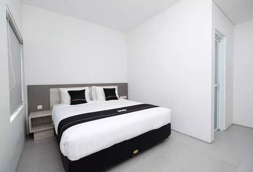 ホテル Jebres House Syariah By Oyo Rooms