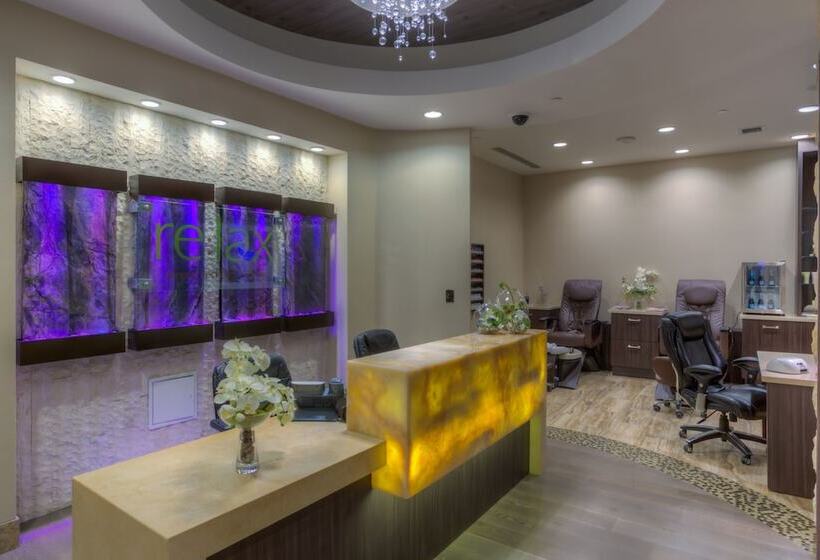 فندق Aliante Casino &