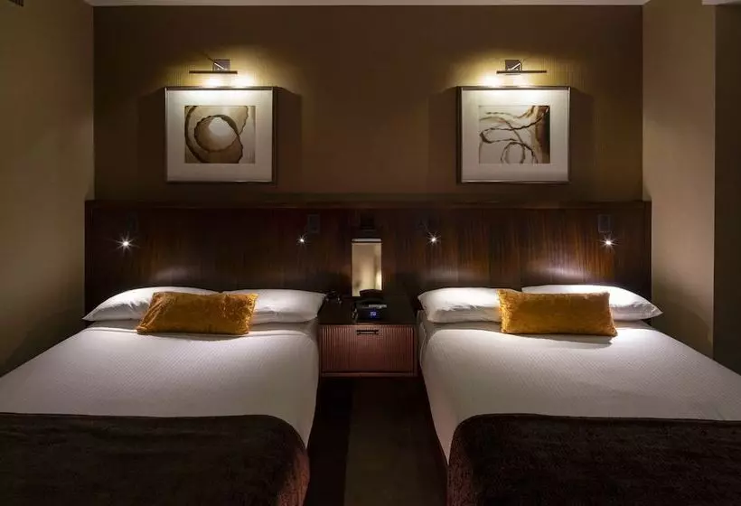 בית מלון כפרי Aliante Casino &