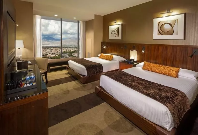 בית מלון כפרי Aliante Casino &