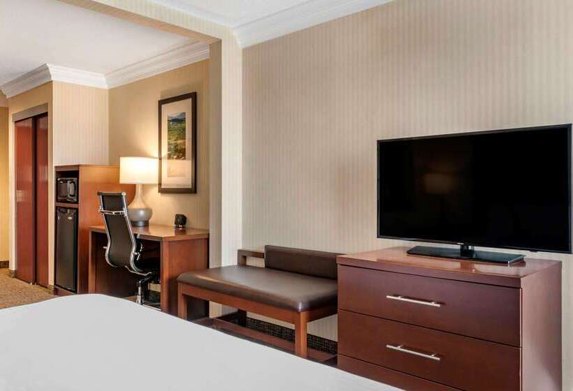 فندق Comfort Suites Downtown Carlisle