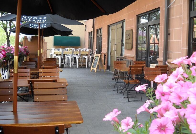 فندق Comfort Suites Downtown Carlisle