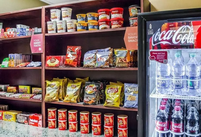 בית מלון כפרי Comfort Suites Downtown Carlisle