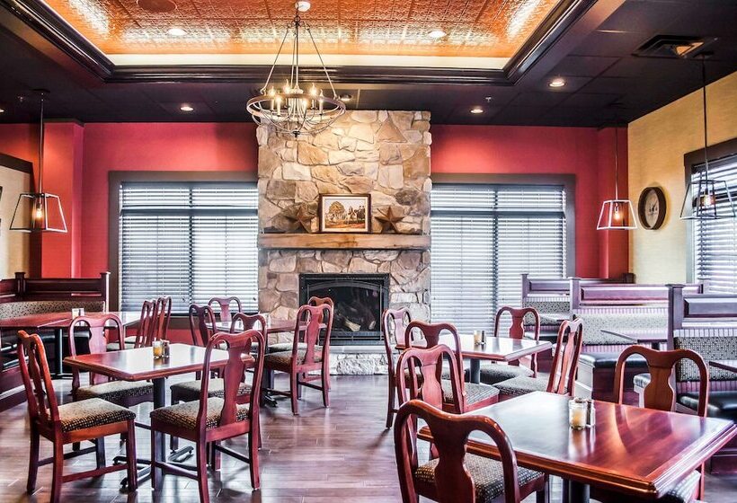 فندق Comfort Suites Downtown Carlisle