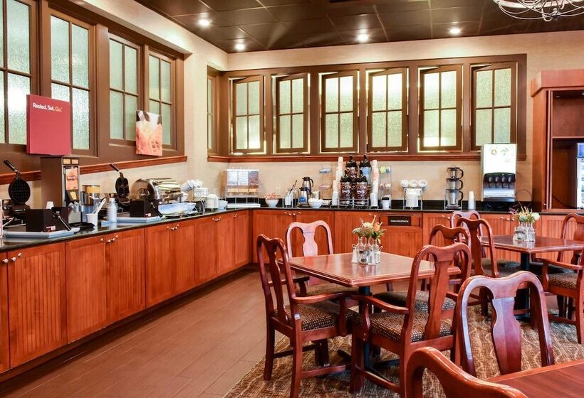 فندق Comfort Suites Downtown Carlisle